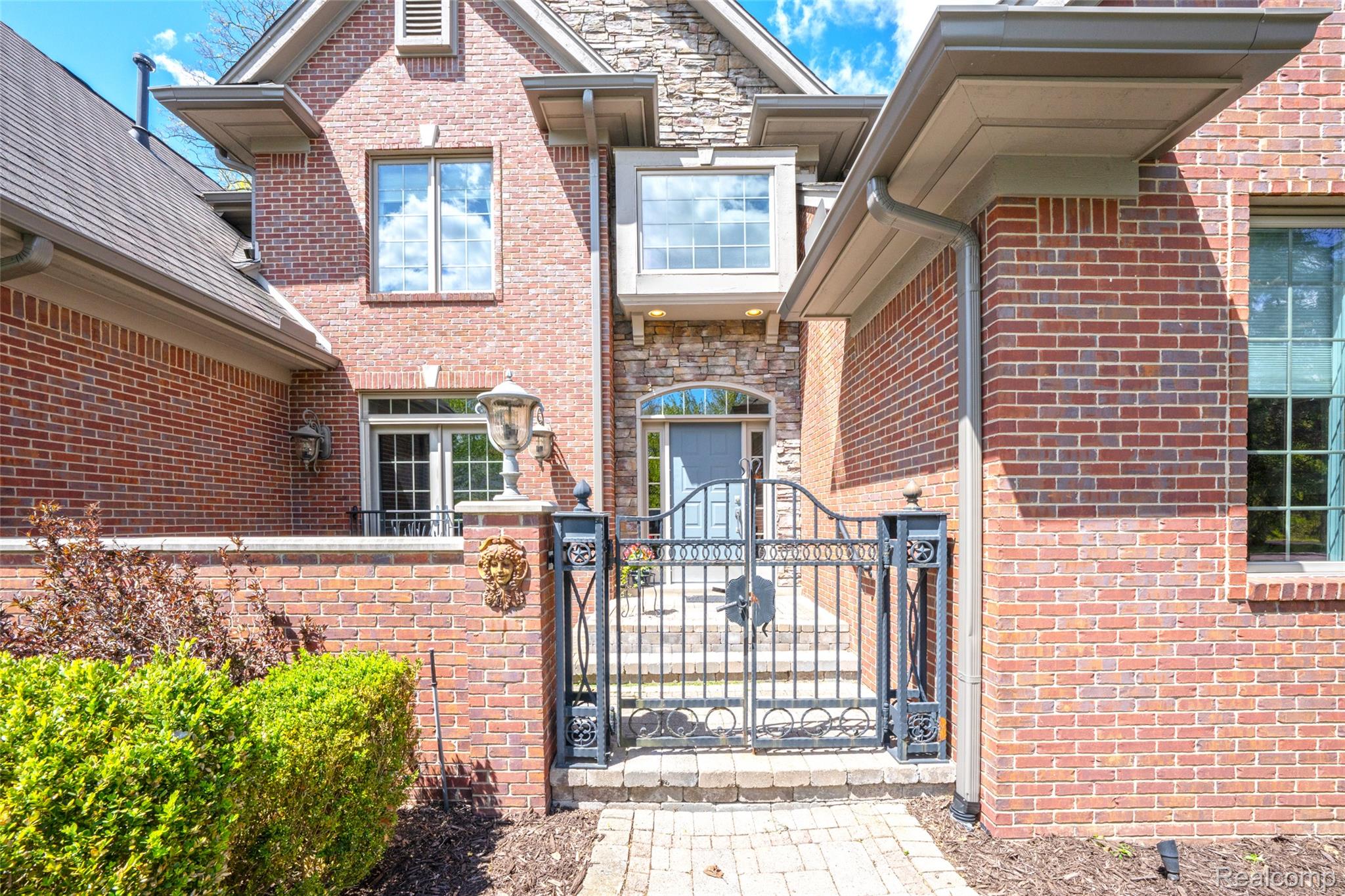 4502 Forest Edge Lane