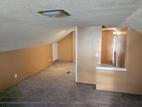 A home in RoyalOakCity_Oakland