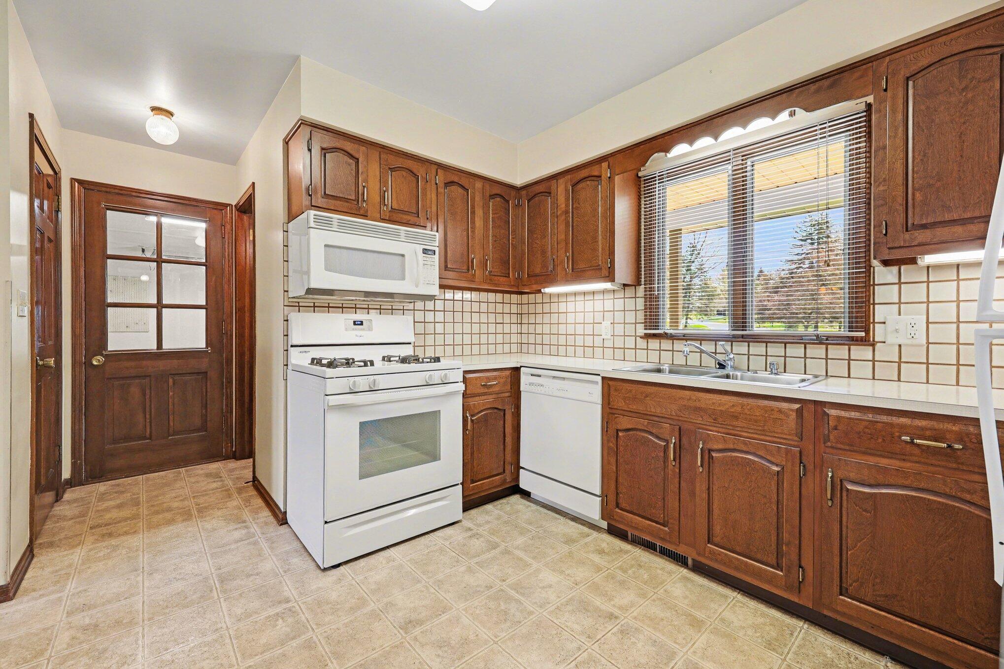 3135 Wildridge Drive NE