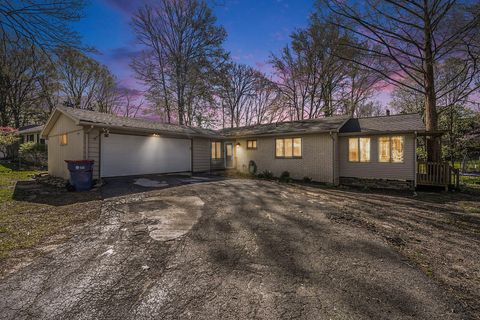2270 Mapleleaf Terrace NE Grand Rapids City Kent MI 49505