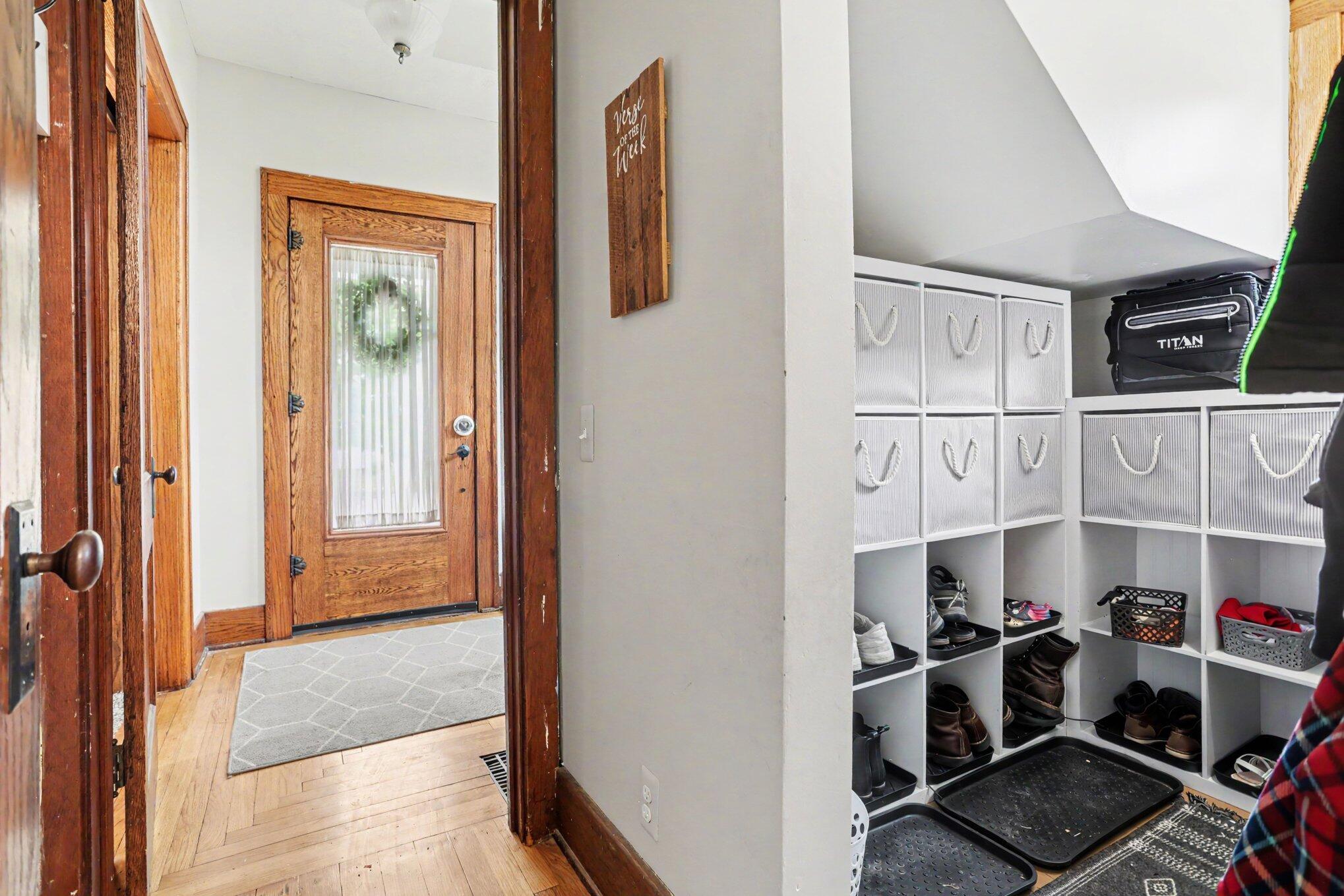 178 W Broadway Street