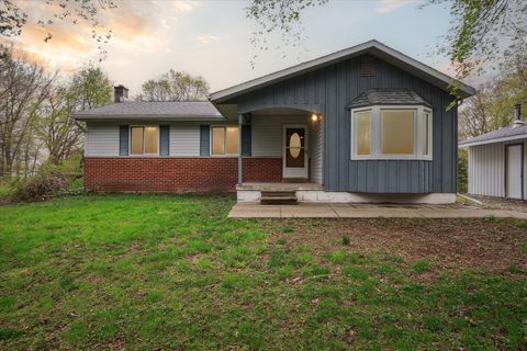 2850 PARDEE Road Genoa Township Livingston MI 48843
