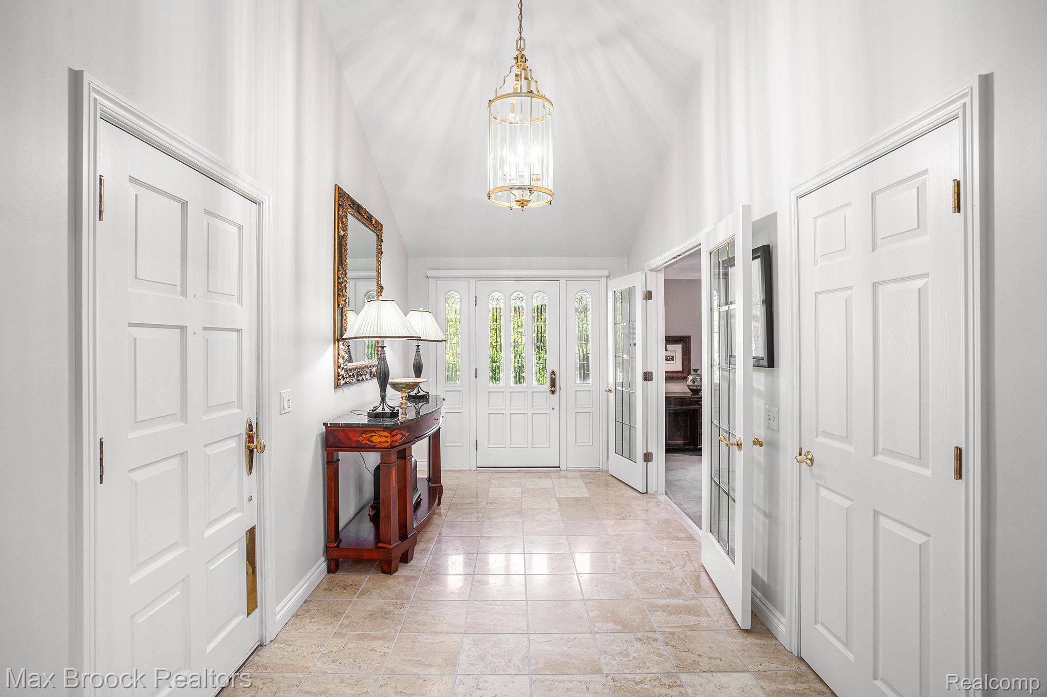 855 N Pemberton Road