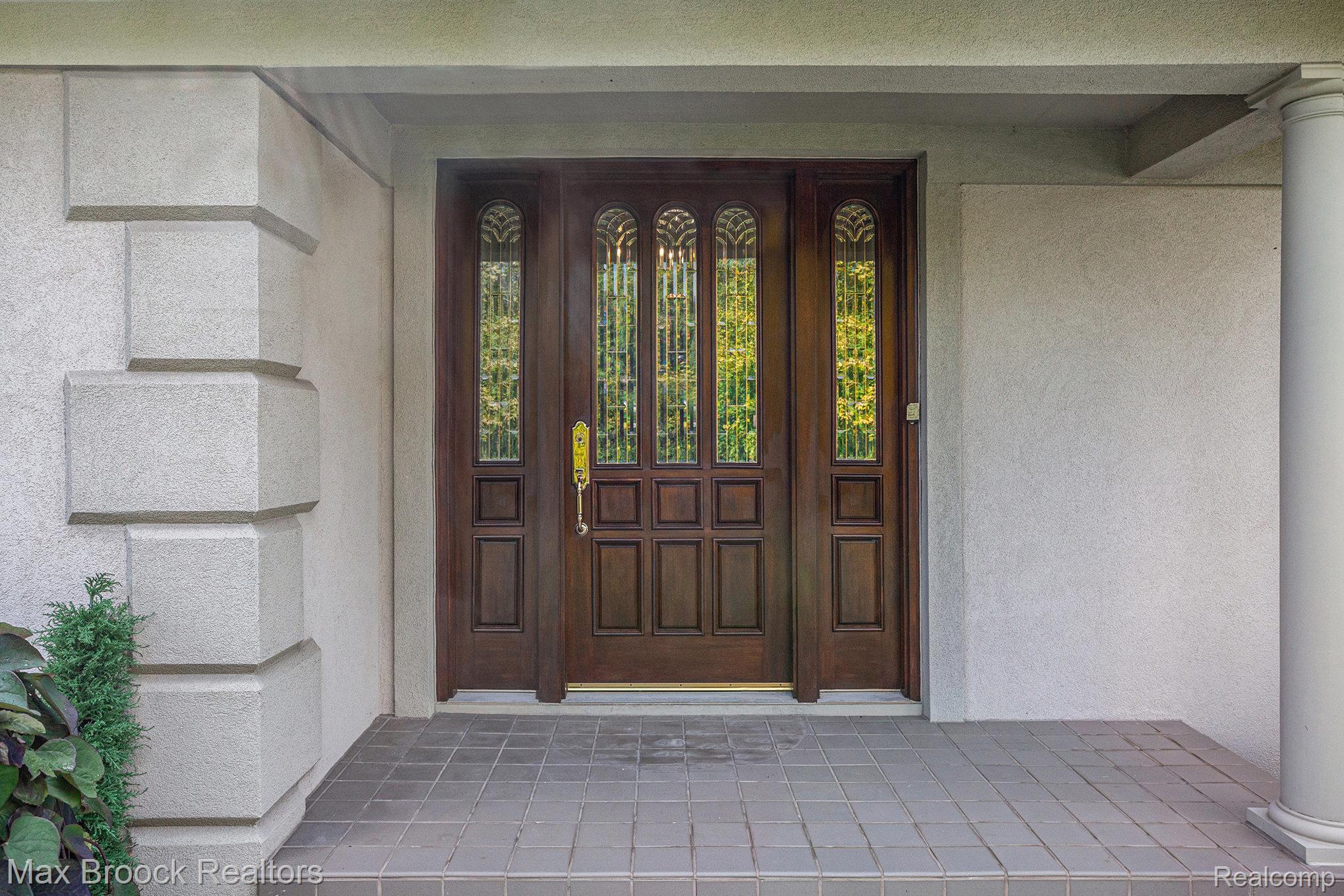 855 N Pemberton Road