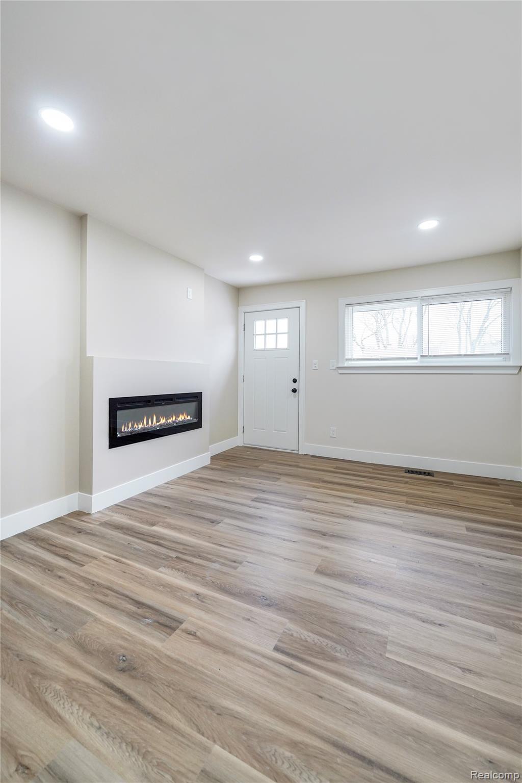 13894 Marshall Avenue