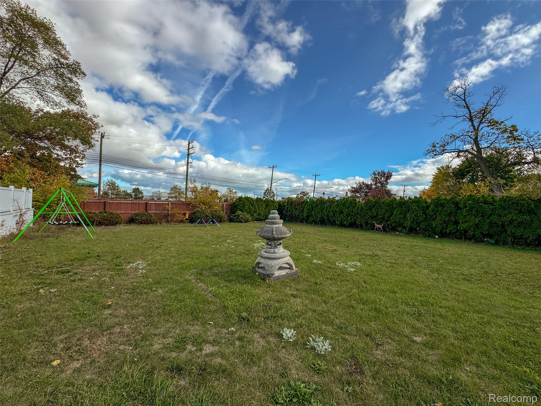 Detroit City, Michigan 48211, United States, 4 Bedrooms Bedrooms, ,3 BathroomsBathrooms,Residential,Coming Soon,234028