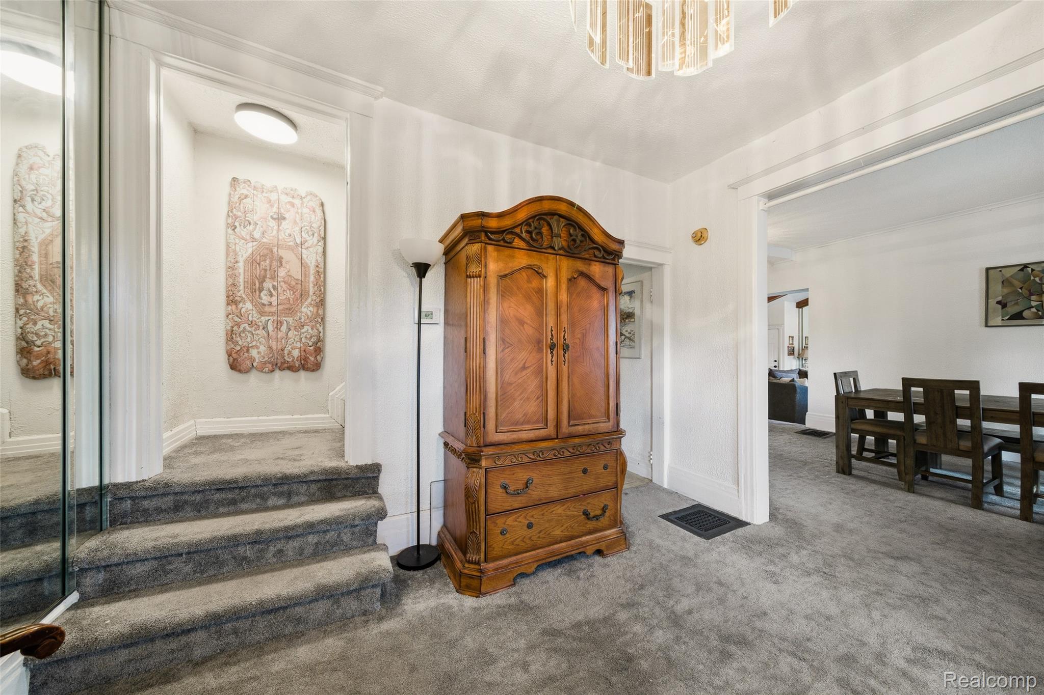 Detroit City, Michigan 48211, United States, 4 Bedrooms Bedrooms, ,3 BathroomsBathrooms,Residential,Coming Soon,234028