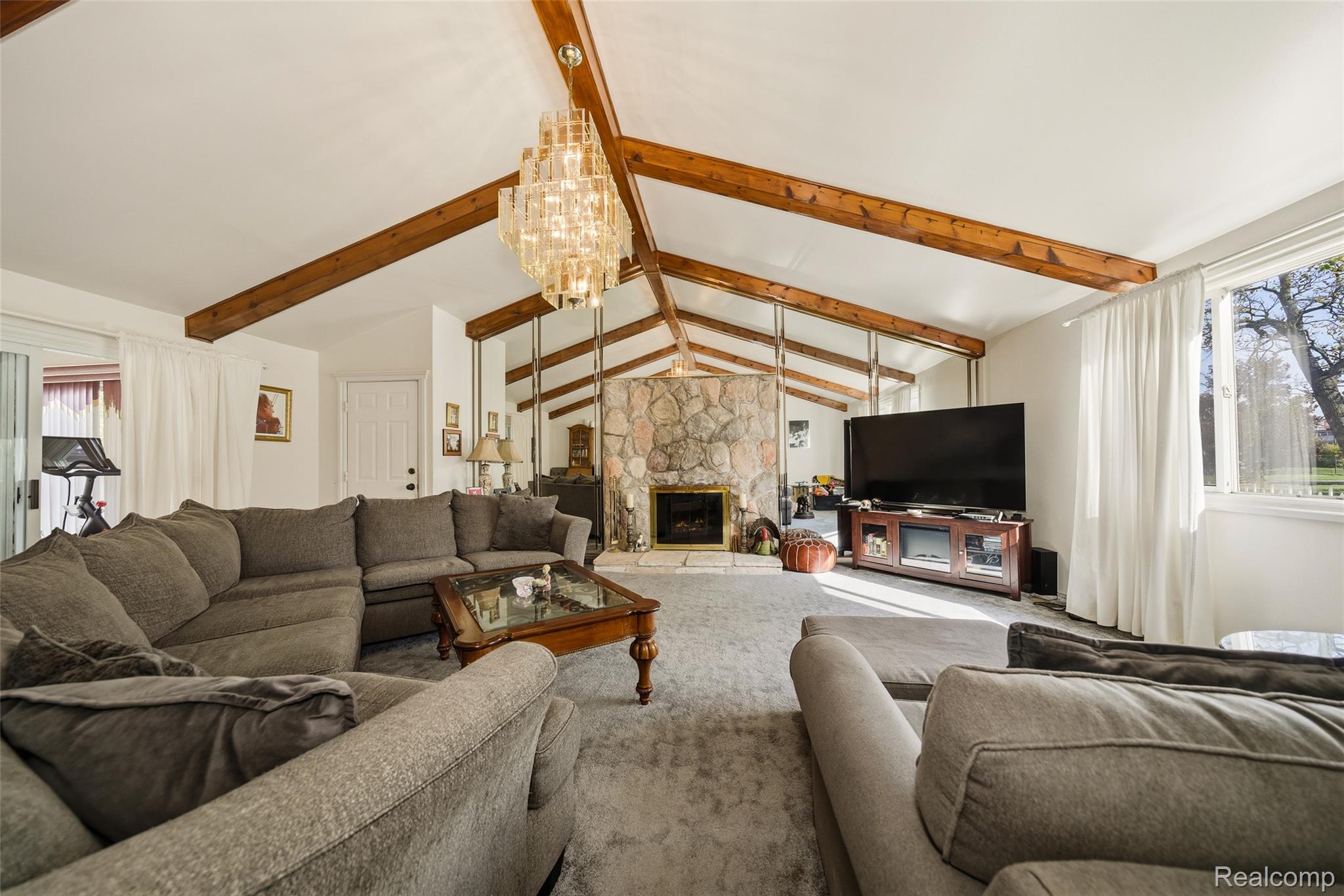 Detroit City, Michigan 48211, United States, 4 Bedrooms Bedrooms, ,3 BathroomsBathrooms,Residential,Coming Soon,234028