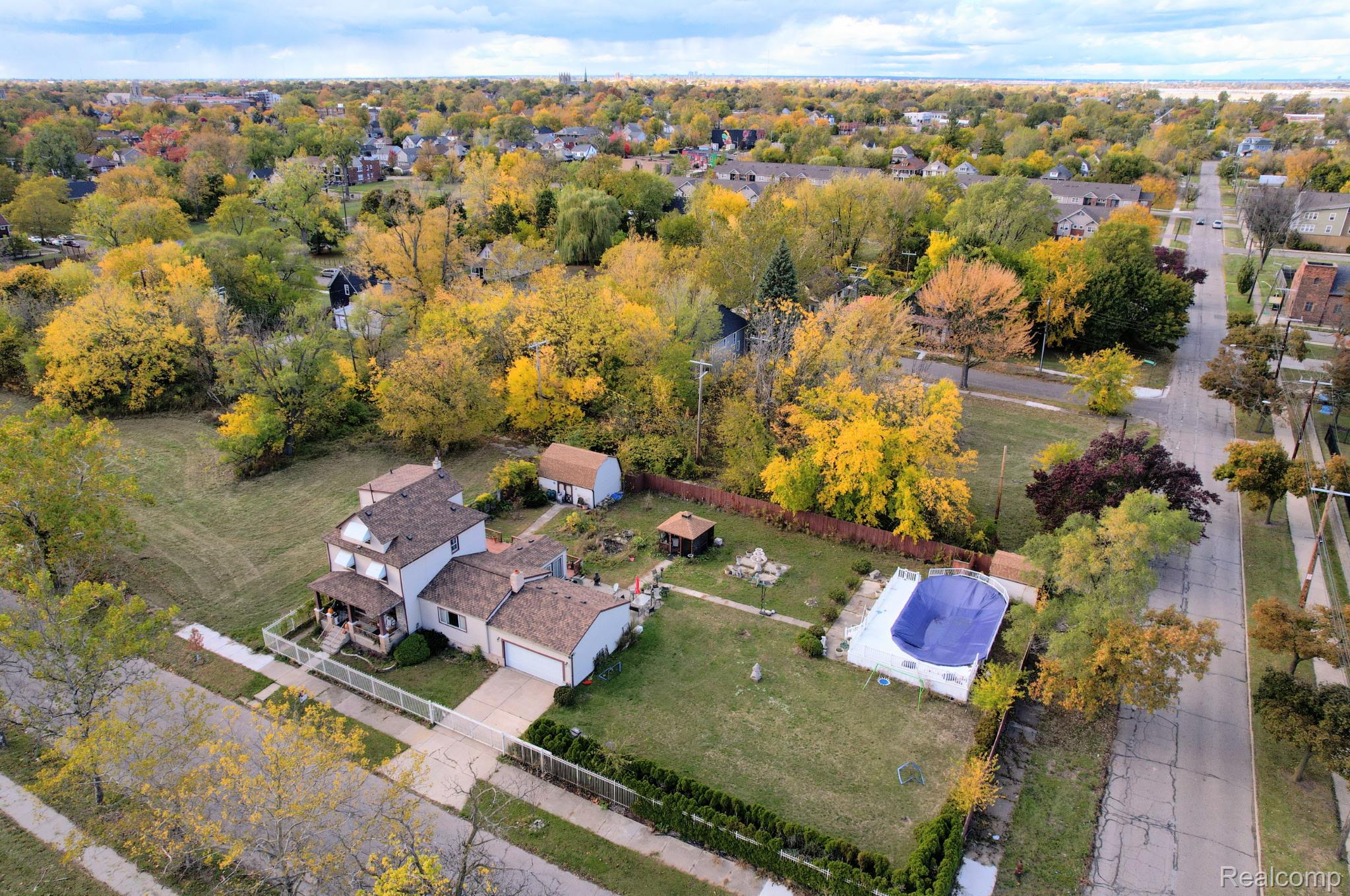 Detroit City, Michigan 48211, United States, 4 Bedrooms Bedrooms, ,3 BathroomsBathrooms,Residential,Coming Soon,234028