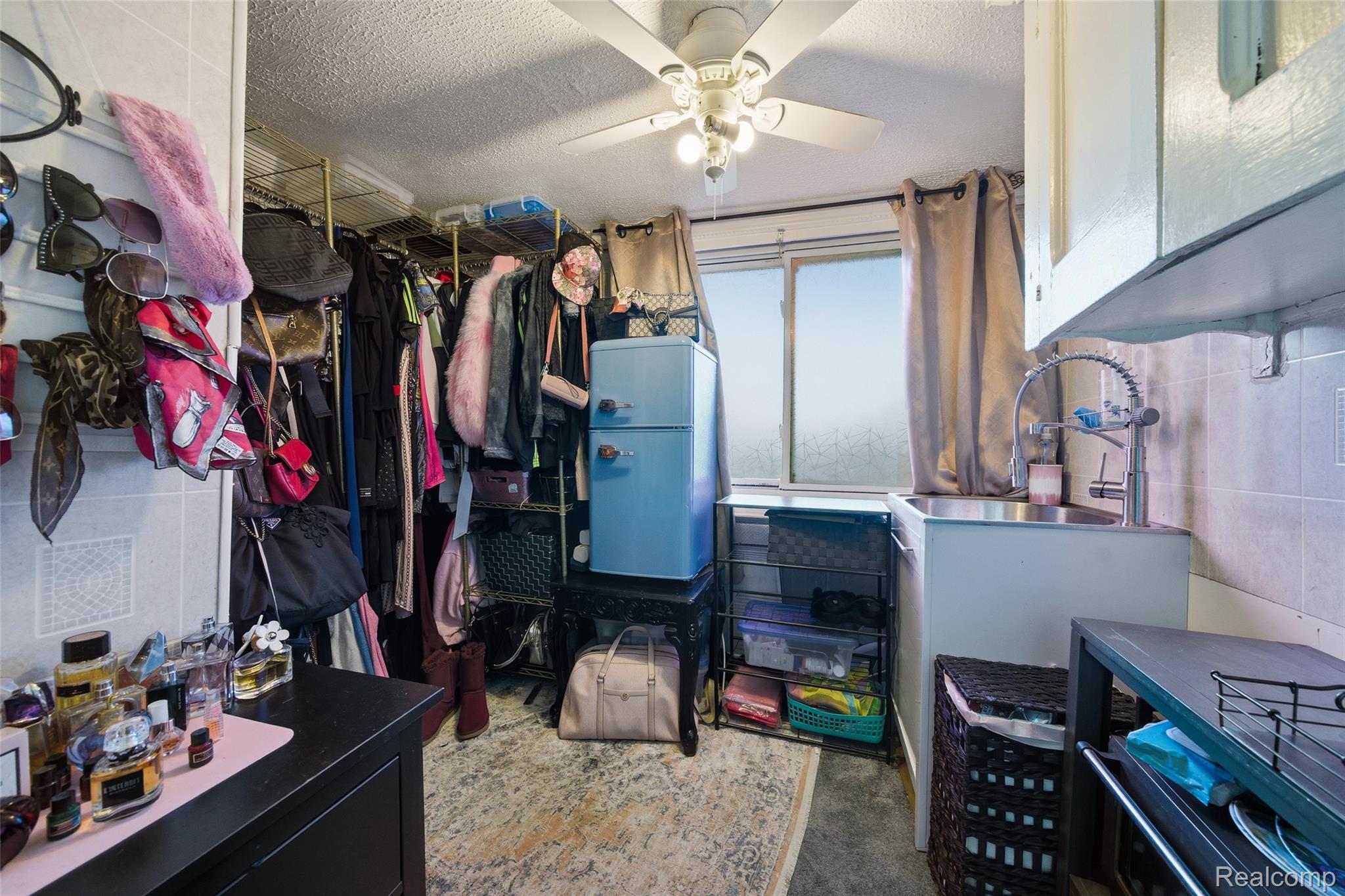 Detroit City, Michigan 48211, United States, 4 Bedrooms Bedrooms, ,3 BathroomsBathrooms,Residential,Coming Soon,234028