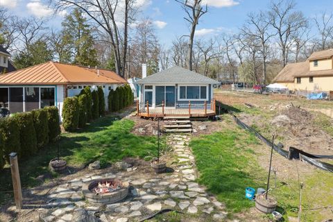 8797 COOLEY BEACH Drive White Lake Charter Township Oakland MI 48386