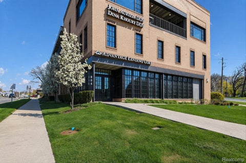 Photo of 804 N Main Street #3A, Rochester City, MI 48307 (MLS # 20261060963)