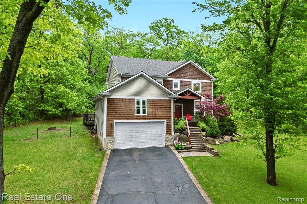 9327 VAN ANTWERP Road