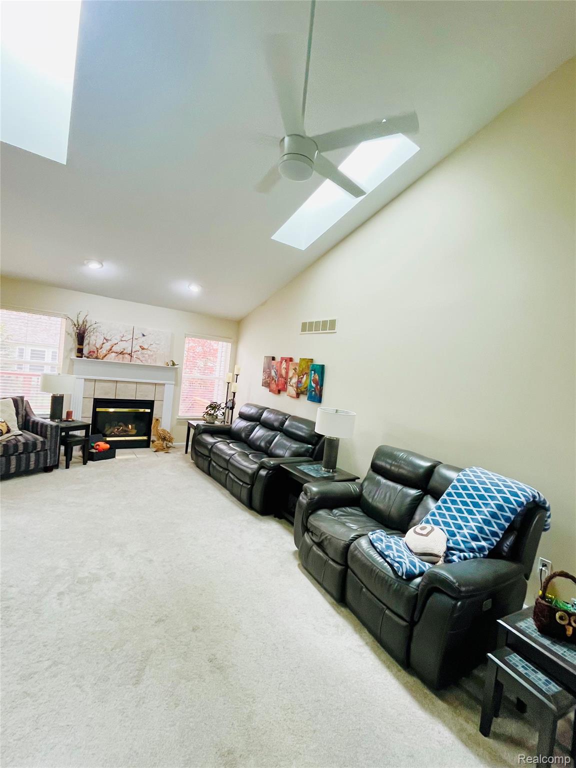 828 Woodhaven Drive