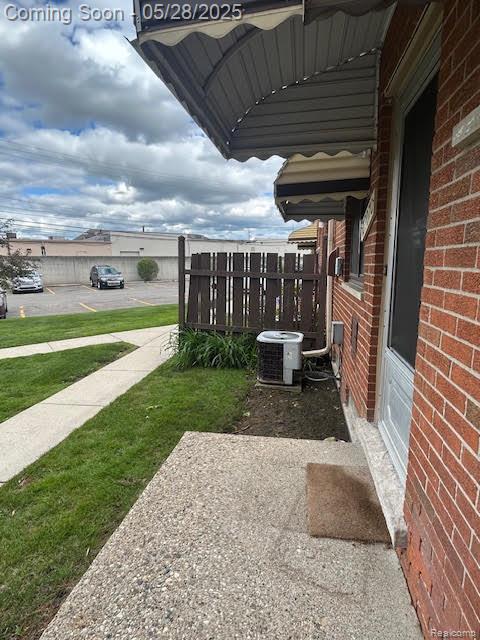 Madison Heights City, Michigan 48071, United States, 2 Bedrooms Bedrooms, ,2 BathroomsBathrooms,Residential,Active,137860