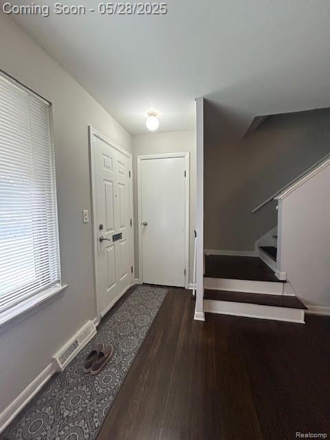Madison Heights City, Michigan 48071, United States, 2 Bedrooms Bedrooms, ,2 BathroomsBathrooms,Residential,Active,137860