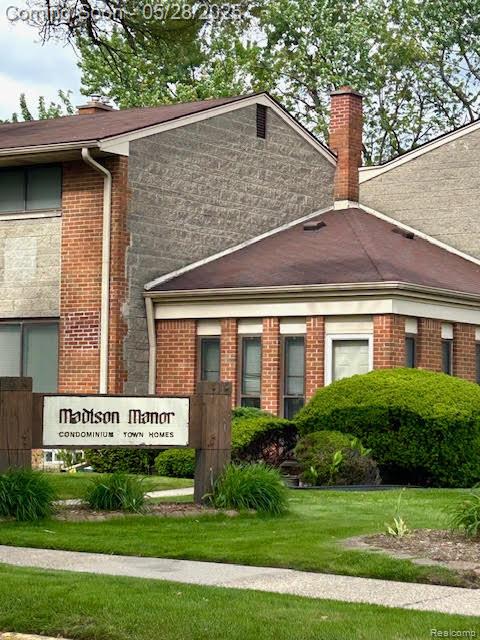 Madison Heights City, Michigan 48071, United States, 2 Bedrooms Bedrooms, ,2 BathroomsBathrooms,Residential,Active,137860