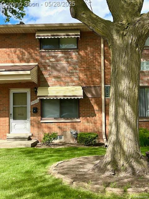Madison Heights City, Michigan 48071, United States, 2 Bedrooms Bedrooms, ,2 BathroomsBathrooms,Residential,Active,137860