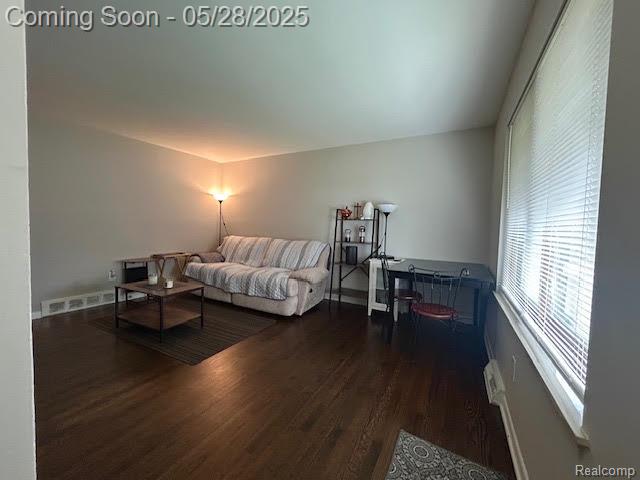 Madison Heights City, Michigan 48071, United States, 2 Bedrooms Bedrooms, ,2 BathroomsBathrooms,Residential,Active,137860