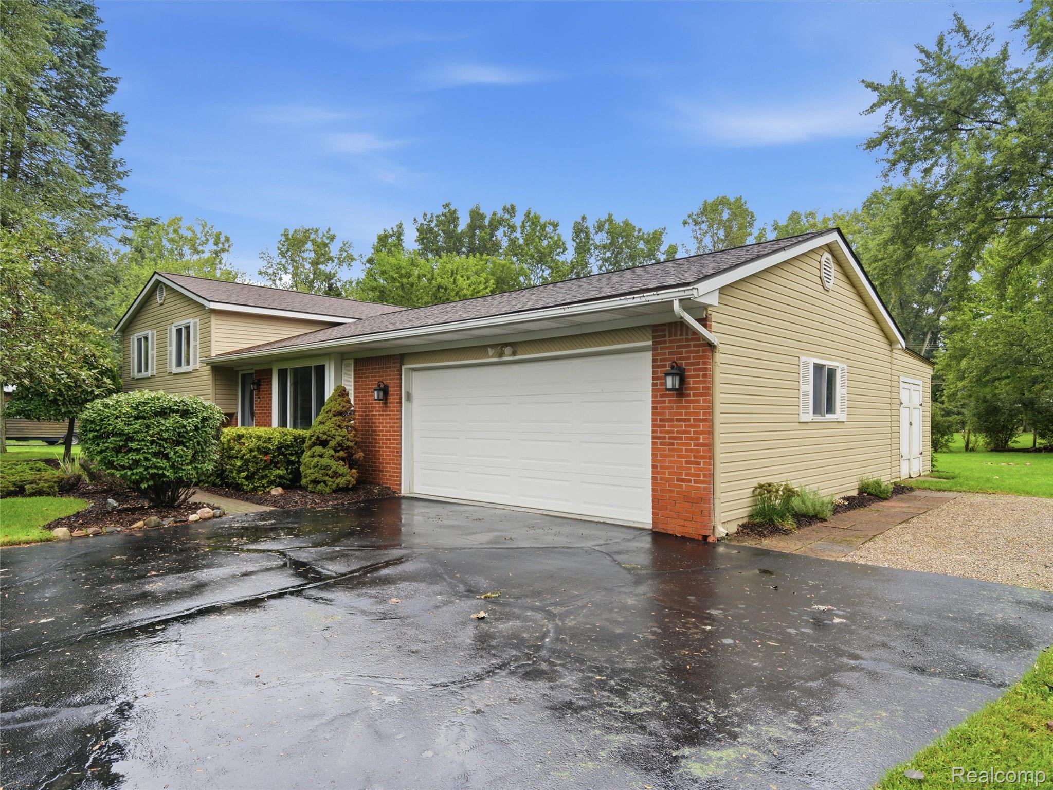 1200 N Alstott Drive