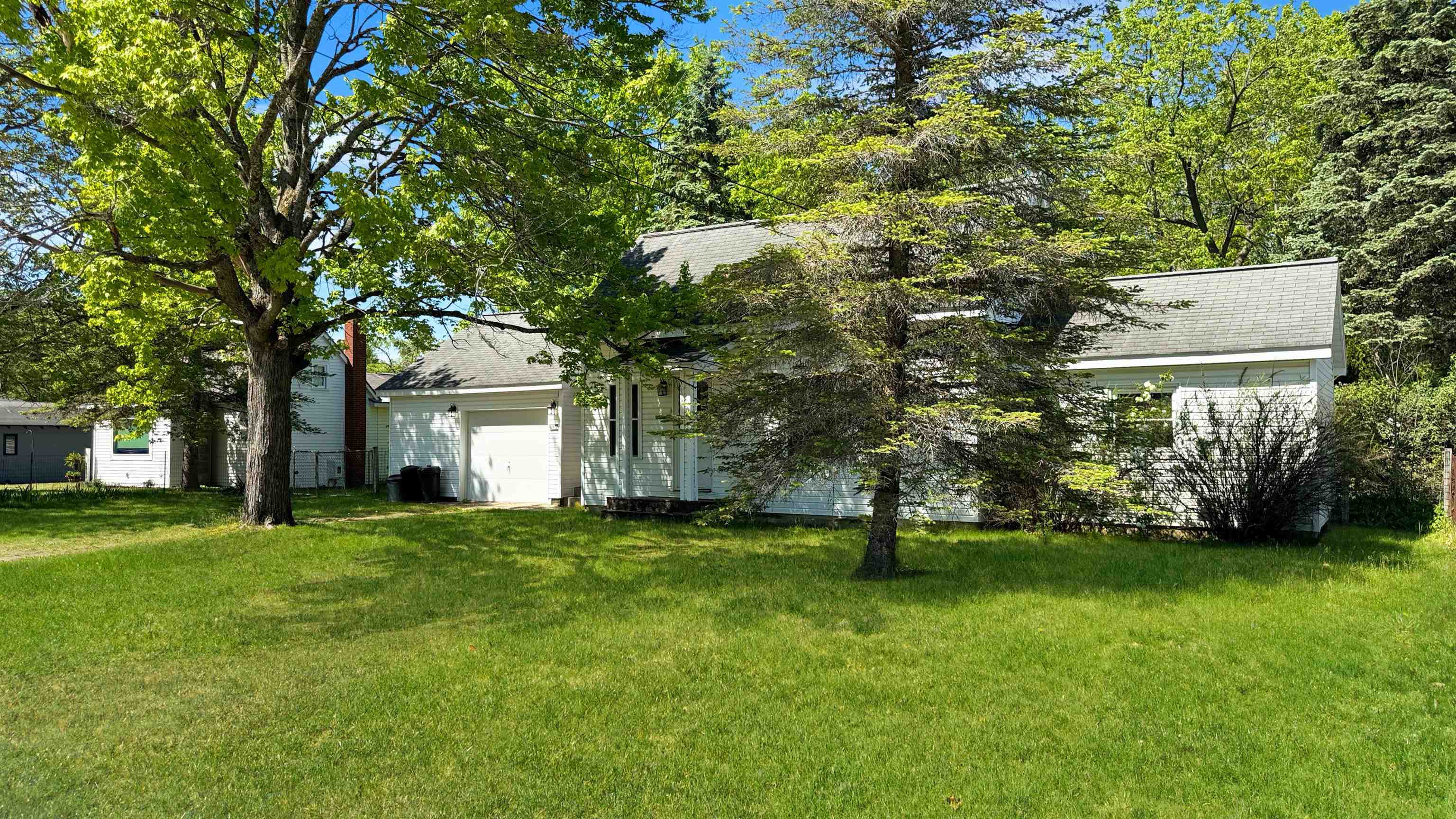 613 Waldo Street