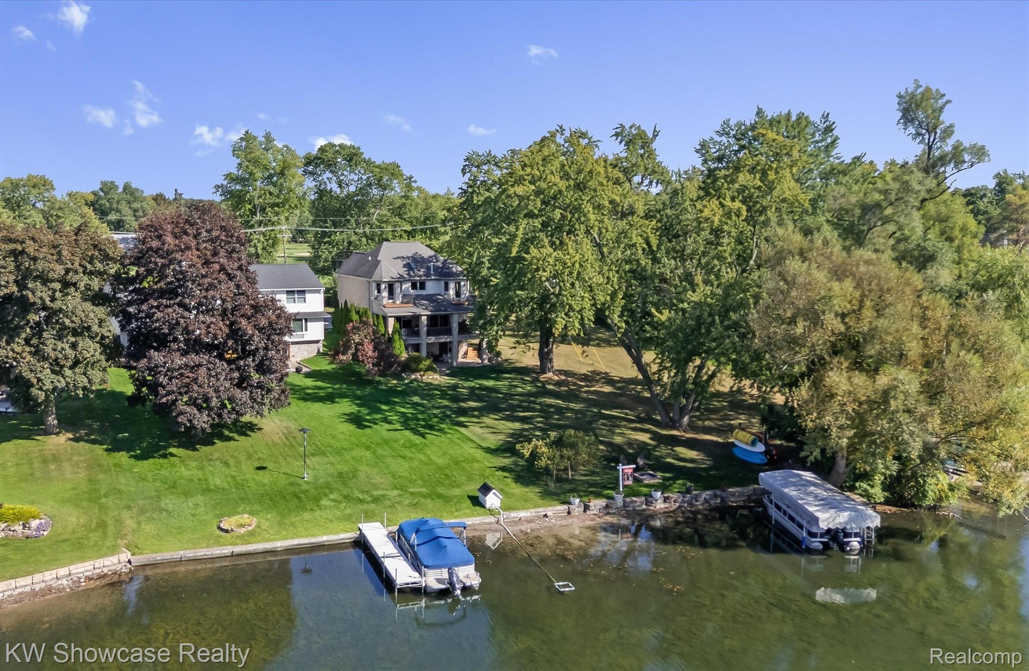 3190 EDGEWOOD PARK Drive