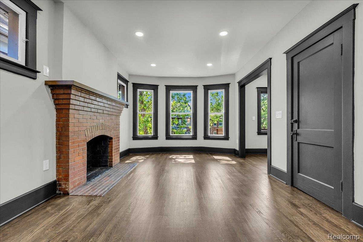 Detroit City, Michigan 48208, United States, 6 Bedrooms Bedrooms, ,3 BathroomsBathrooms,Residential,Active,176789