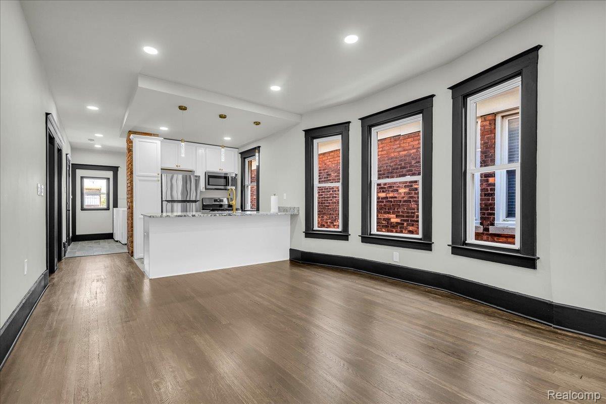 Detroit City, Michigan 48208, United States, 6 Bedrooms Bedrooms, ,3 BathroomsBathrooms,Residential,Active,176789