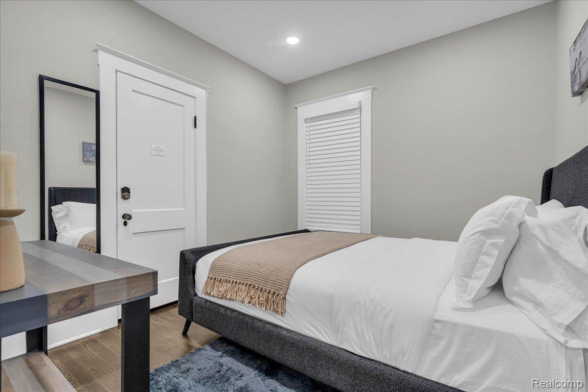 Detroit City, Michigan 48208, United States, 6 Bedrooms Bedrooms, ,3 BathroomsBathrooms,Residential,Active,176789