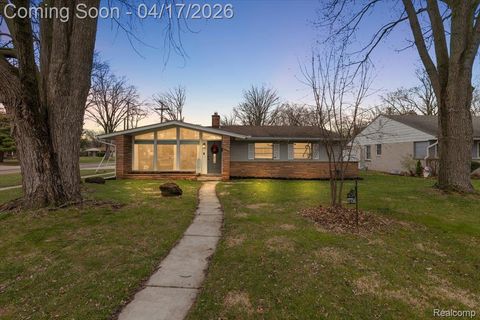 27754 Spring Arbor Drive Southfield City MI 48076