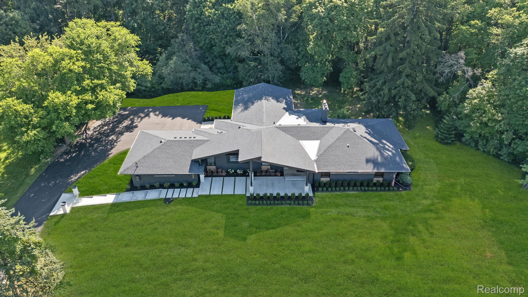 3539 Walbri Dr.