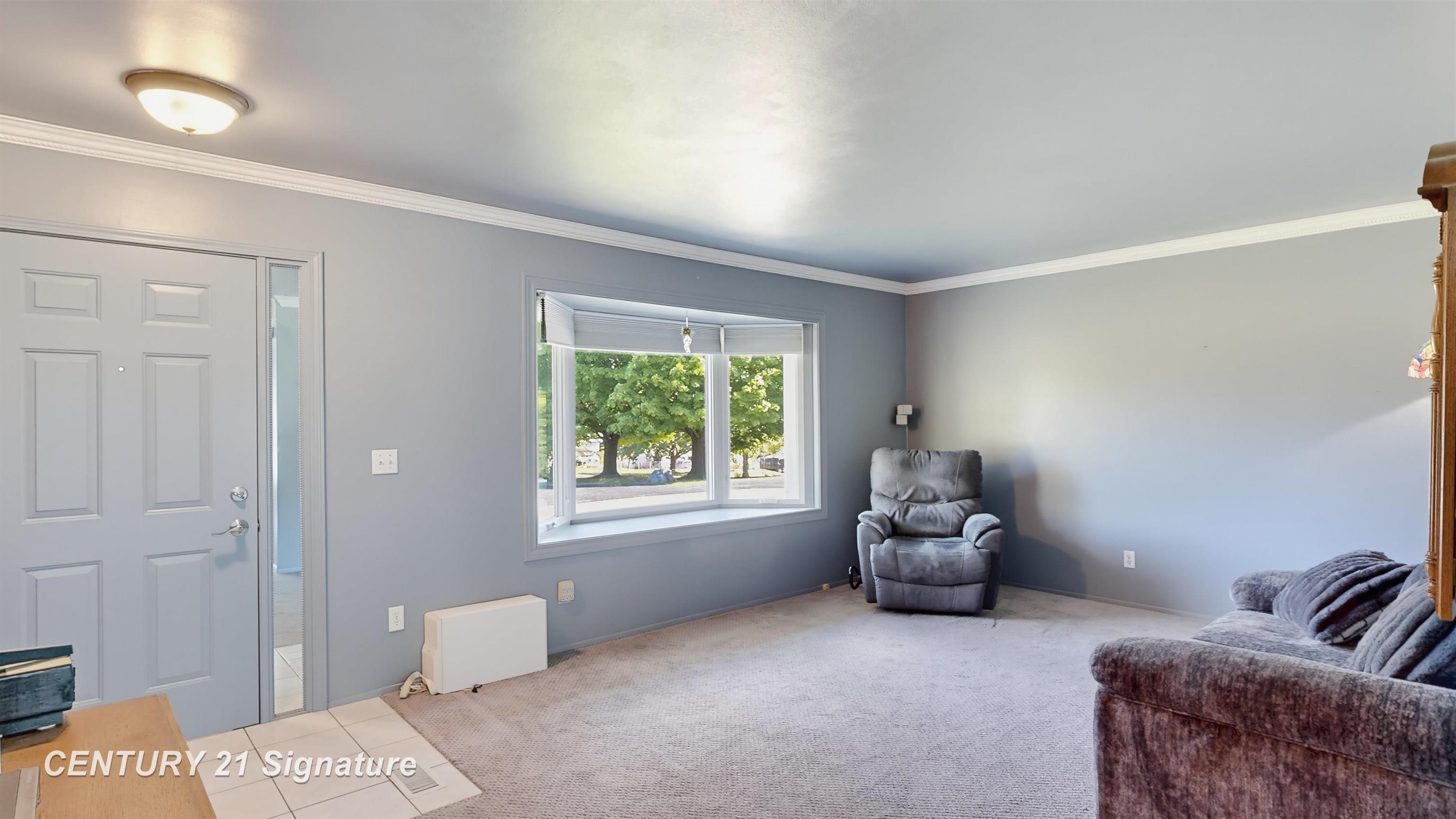 3402 E Lake Road