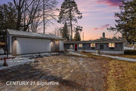 152 Hilda Drive Surrey Township MI 48622