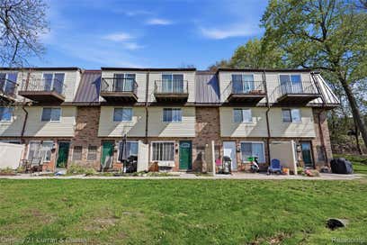 862 N Main Street Milford Village MI 48381