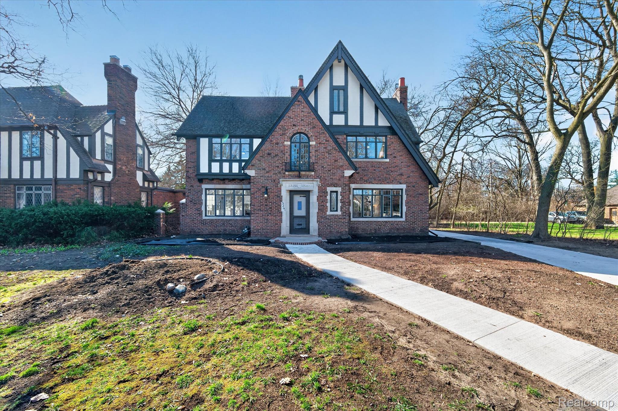 3261 Sherbourne Road