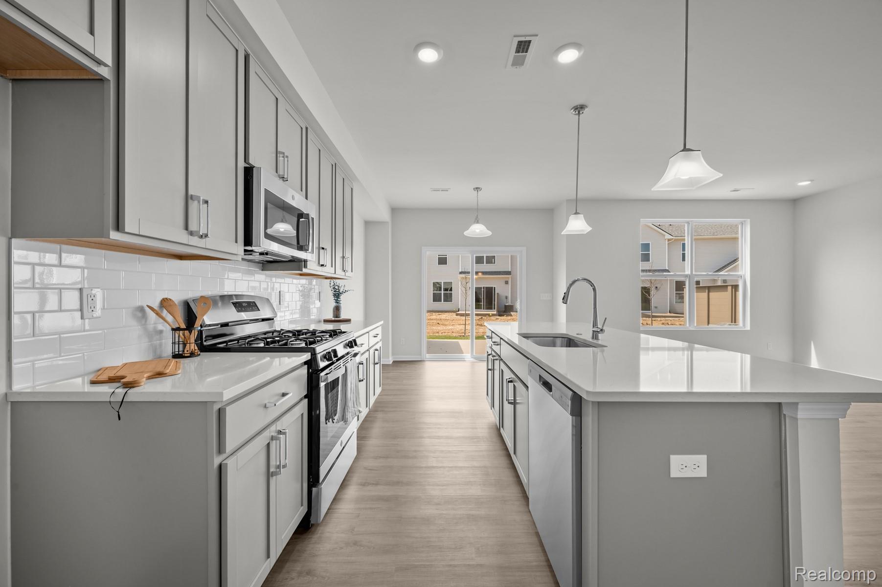 1903 SALT SPRINGS Drive