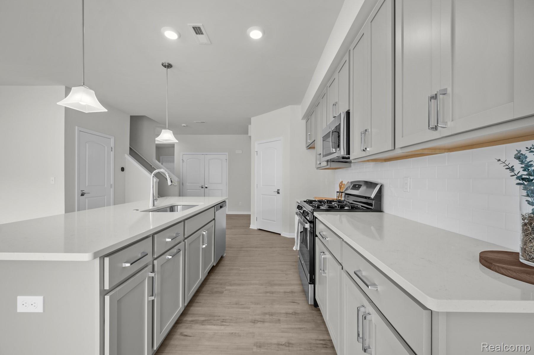 1903 SALT SPRINGS Drive