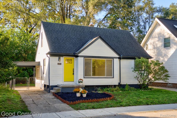 311 ADAMS CT, FERNDALE, MI 48220 - Image 9e321beeeb18986f92e582c1ca4d3dec/3447039571