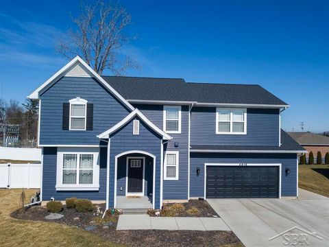 4616 Trotters Pointe Circle Midland City MI 48642