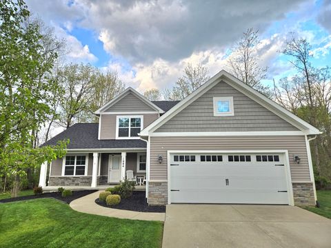 1084 WOODS EDGE Drive Hartland Township Livingston MI 48353
