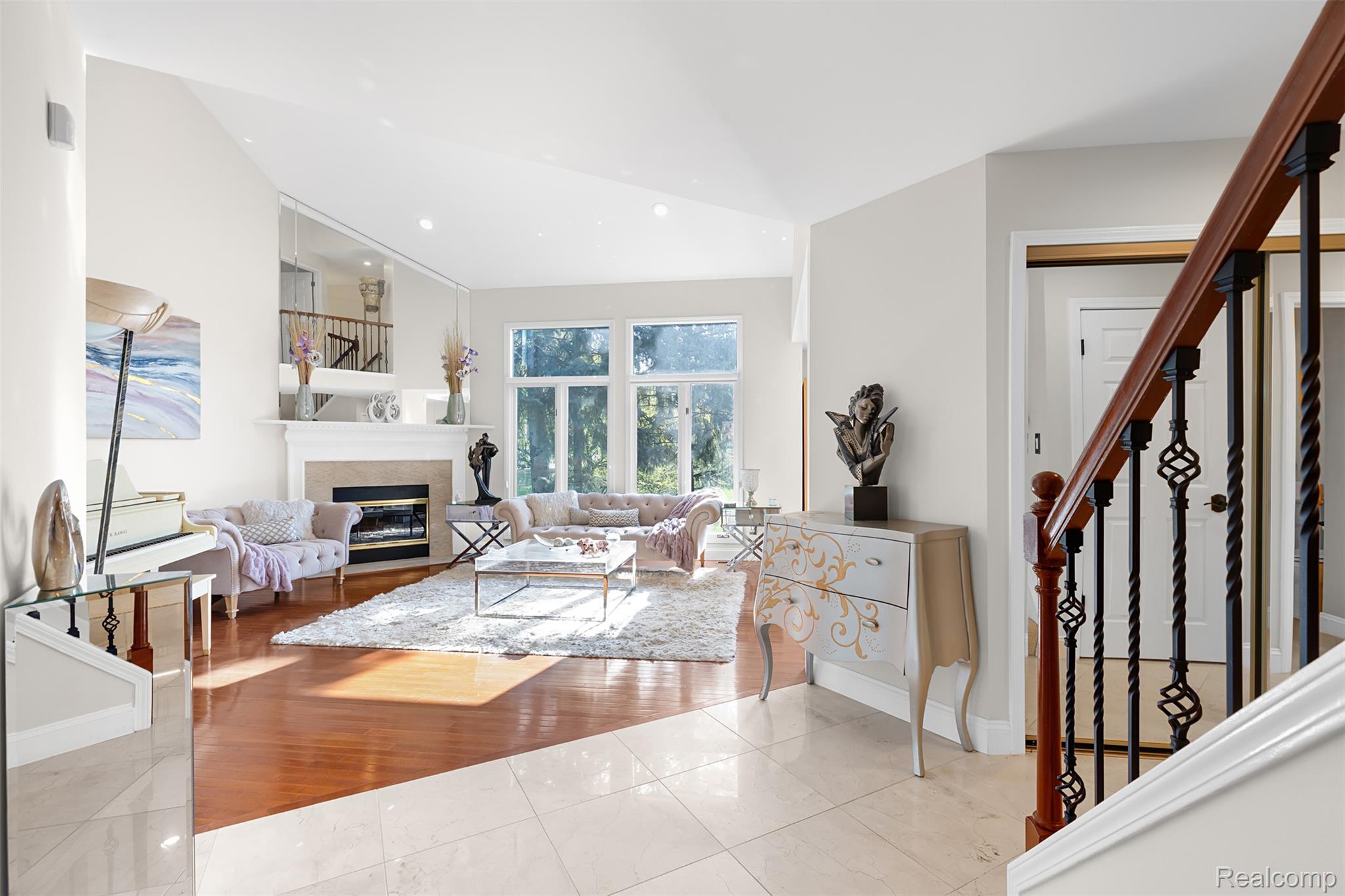 37814 Avon Lane