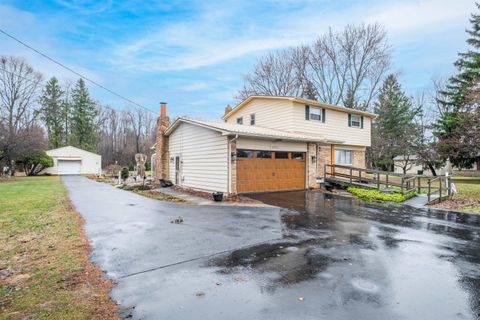 Tiny photo for 1371 W Vienna Road, Vienna Charter Township, MI 48420 (MLS # 5050201452)