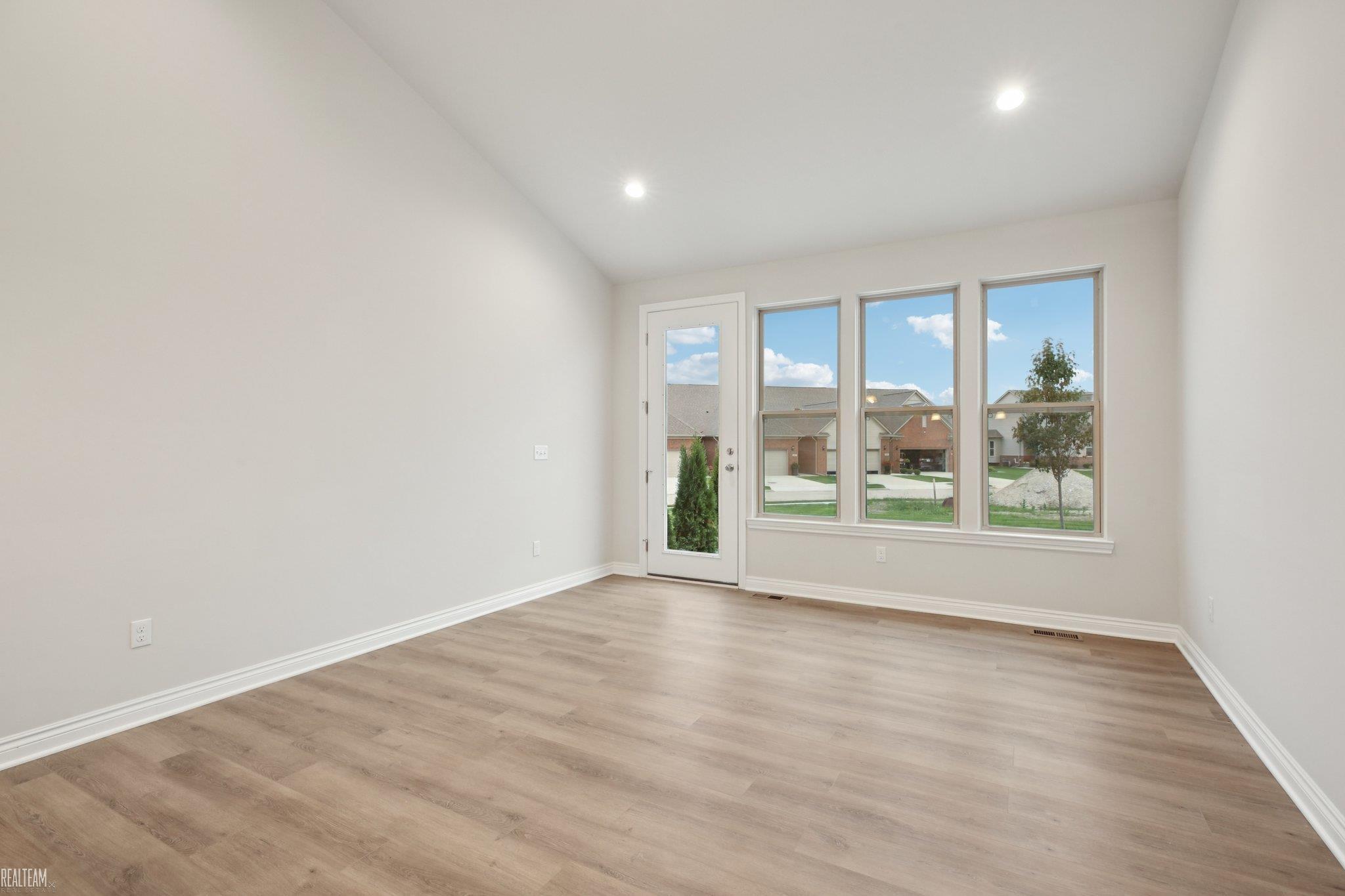 48832 Birmingham Drive