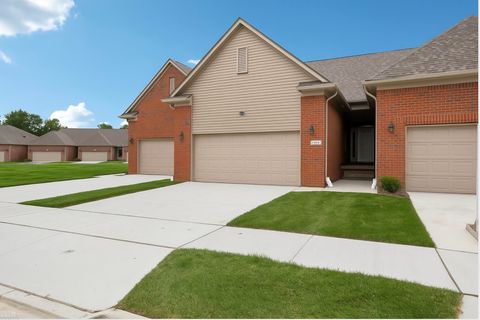 48832 Birmingham Drive Chesterfield Township MI 48047