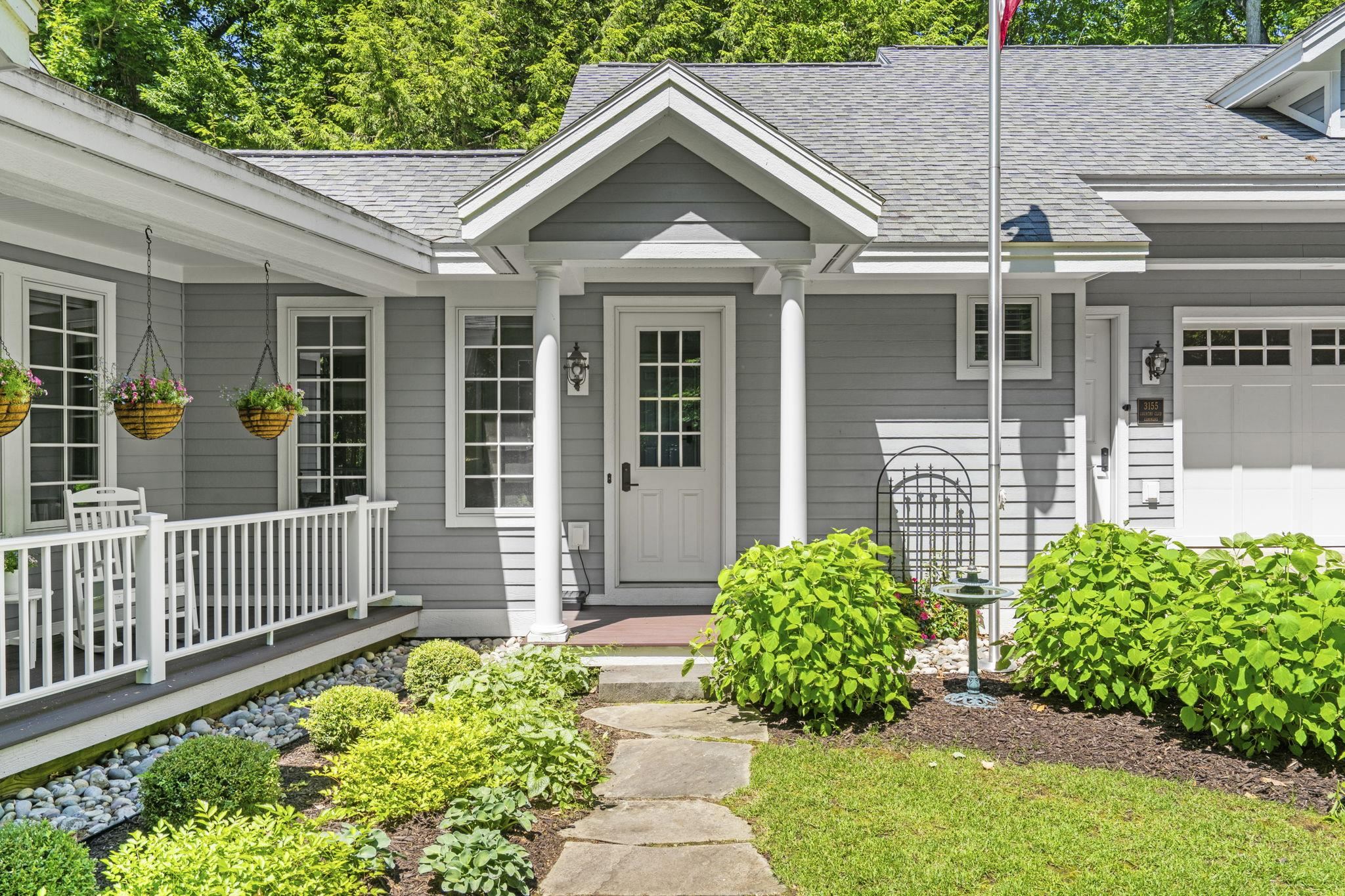 3155 N Country Club