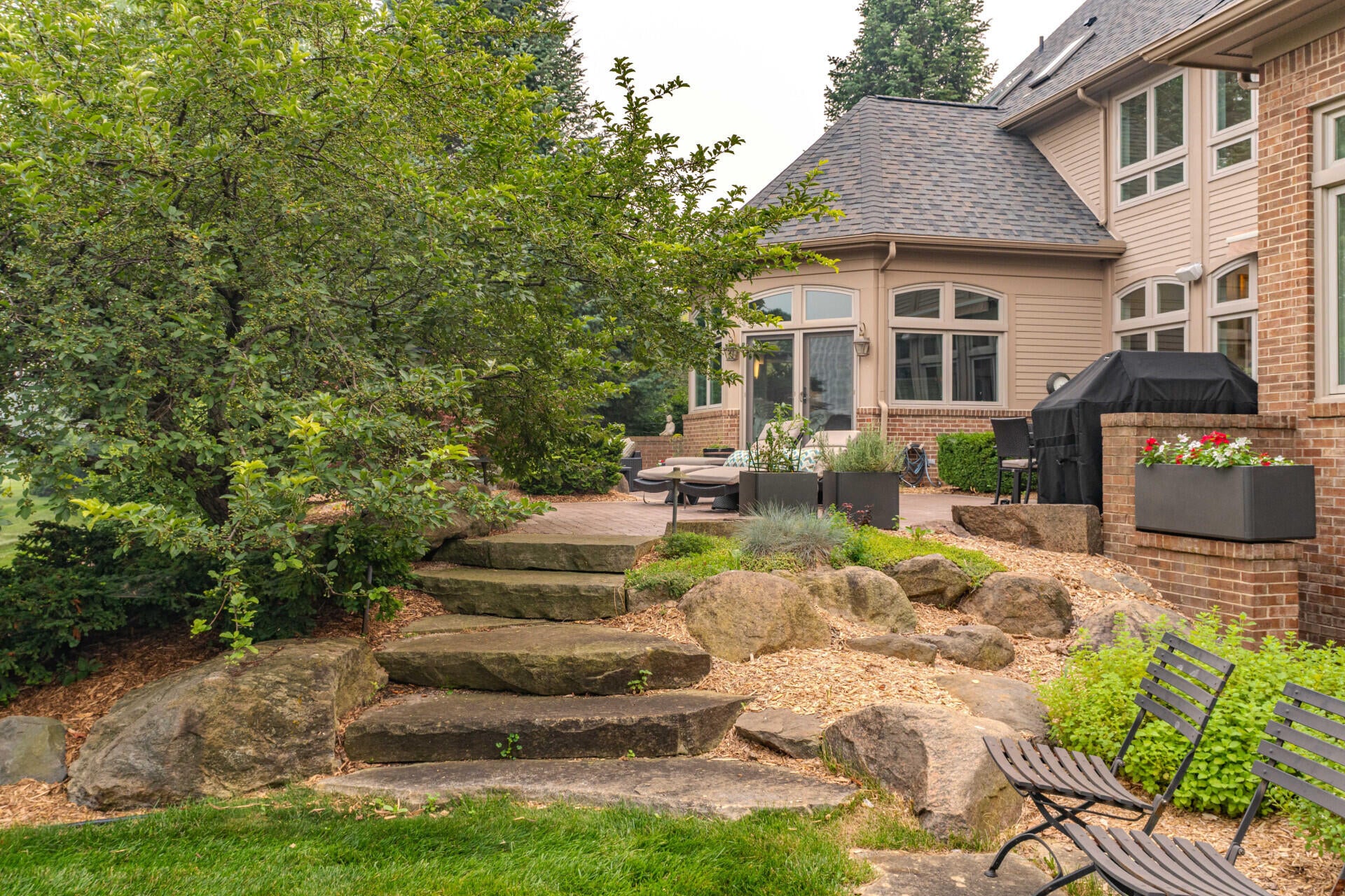 3237 Heather Road
