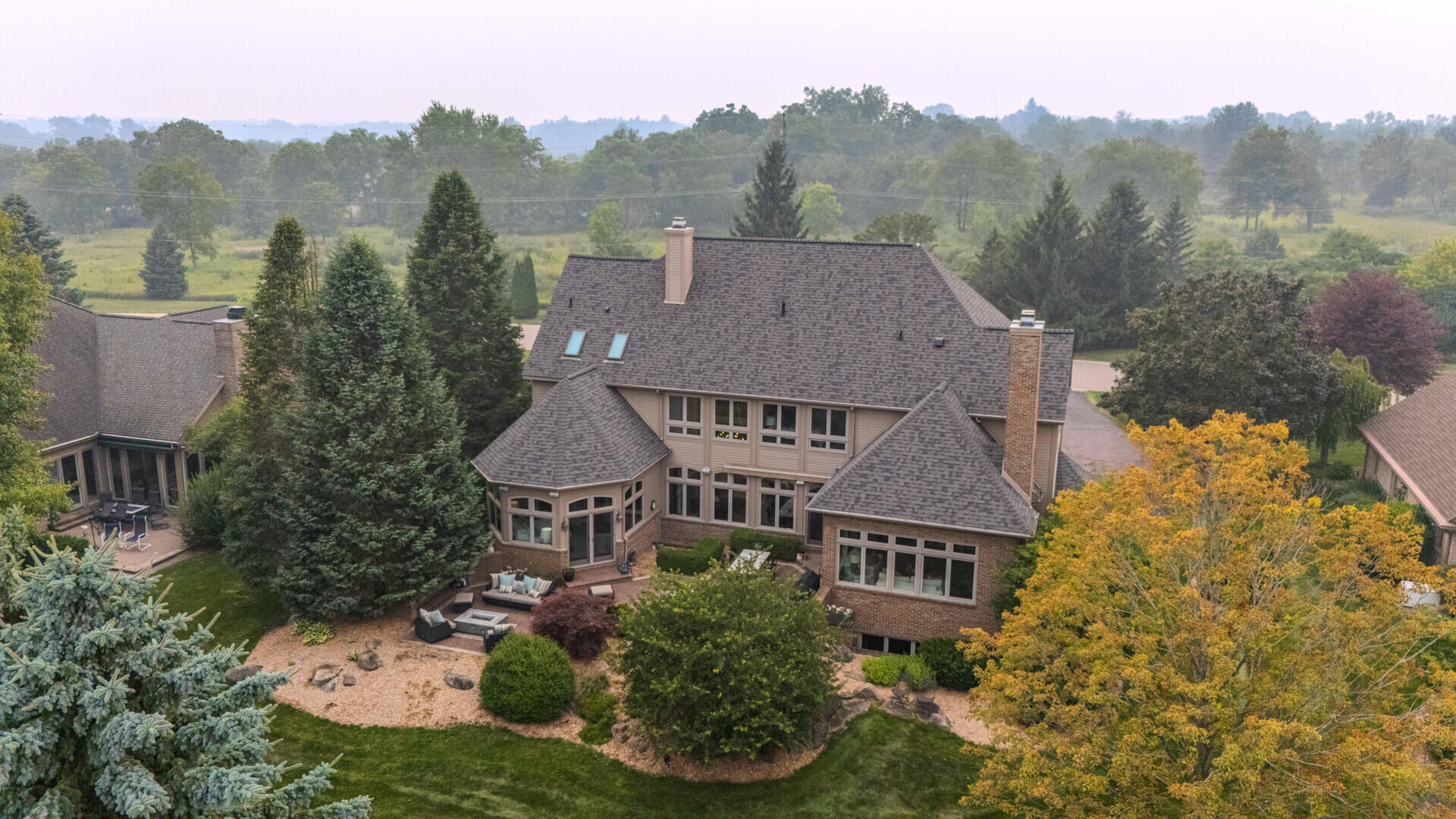 3237 Heather Road