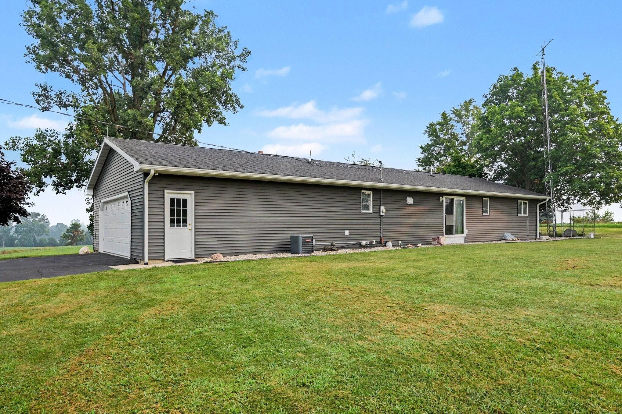 1045 Dauber Road