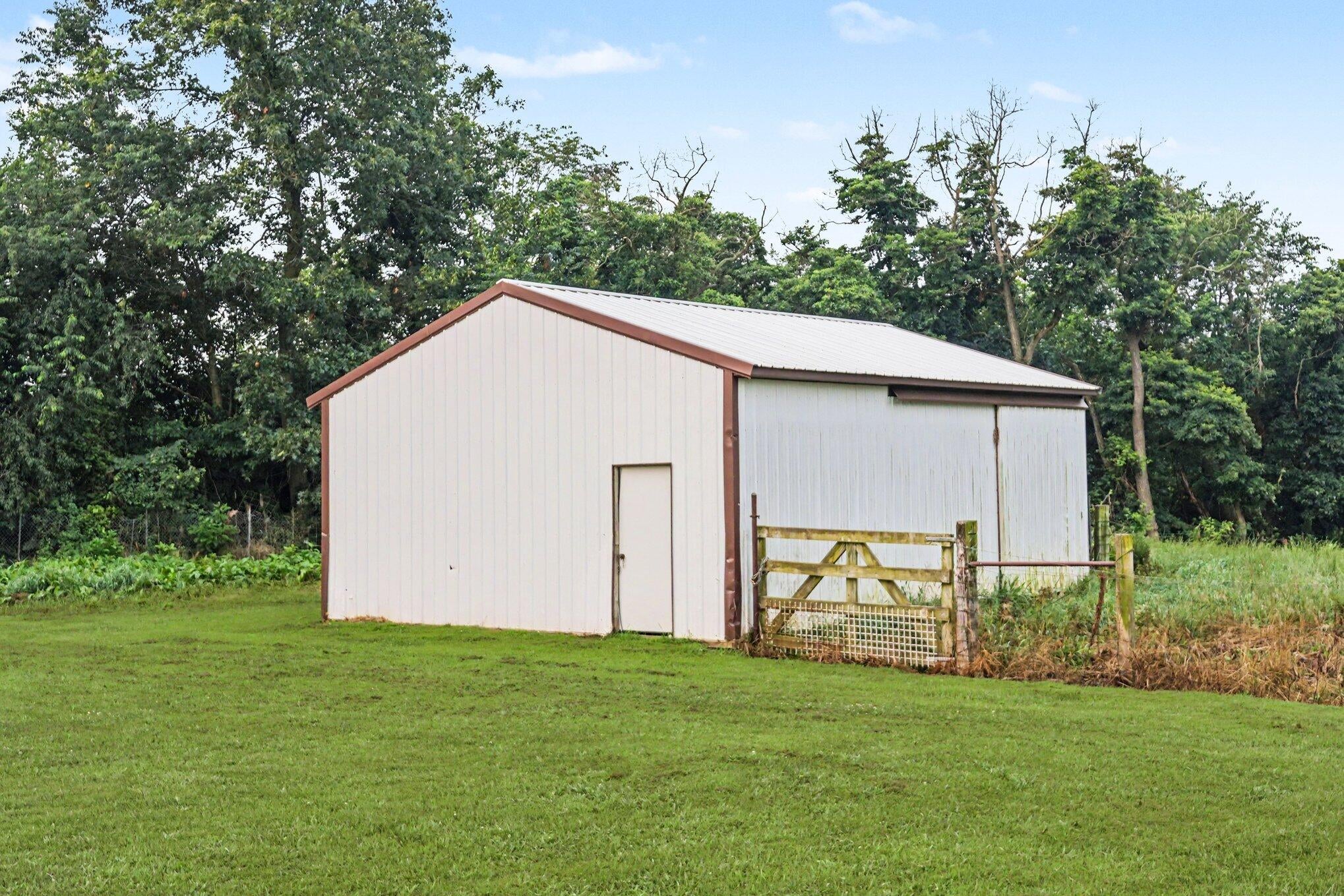 1045 Dauber Road