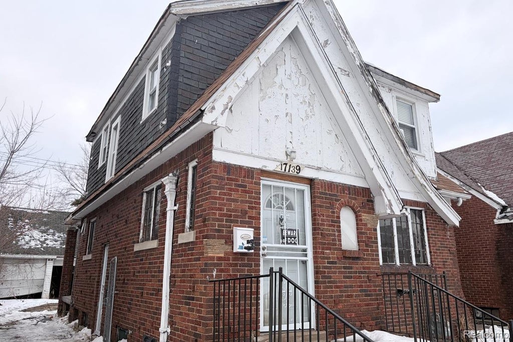 Photo of 17139 Rowe Street, Detroit City, MI 48205 (MLS # 20261086221)